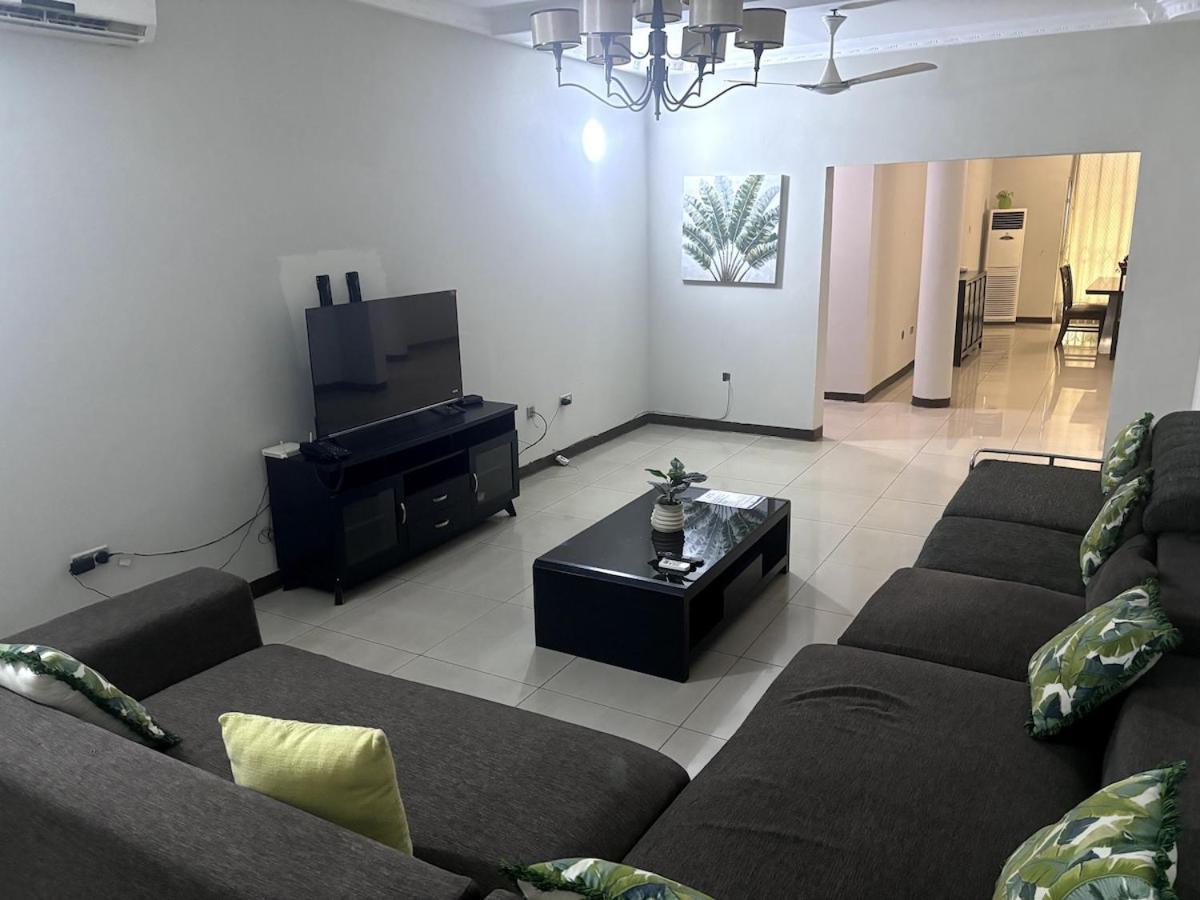 Takako Court Luxury Houses & Apartments, East Legon Akra Zewnętrze zdjęcie